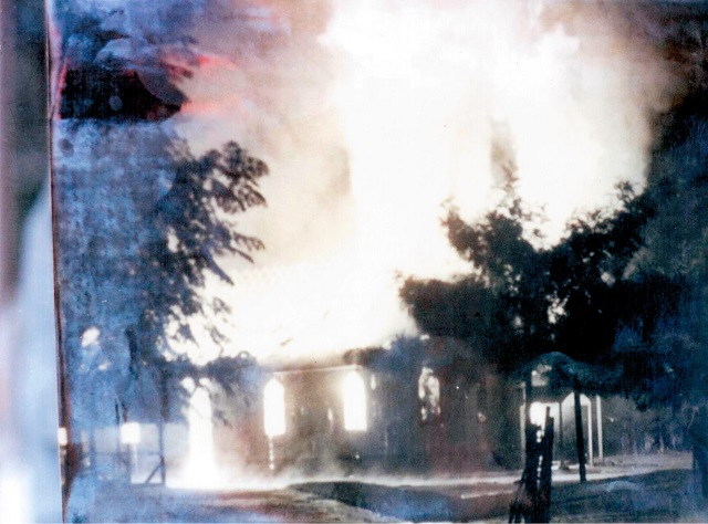 10 Fogo Queima A Antiga Igreja Matriz